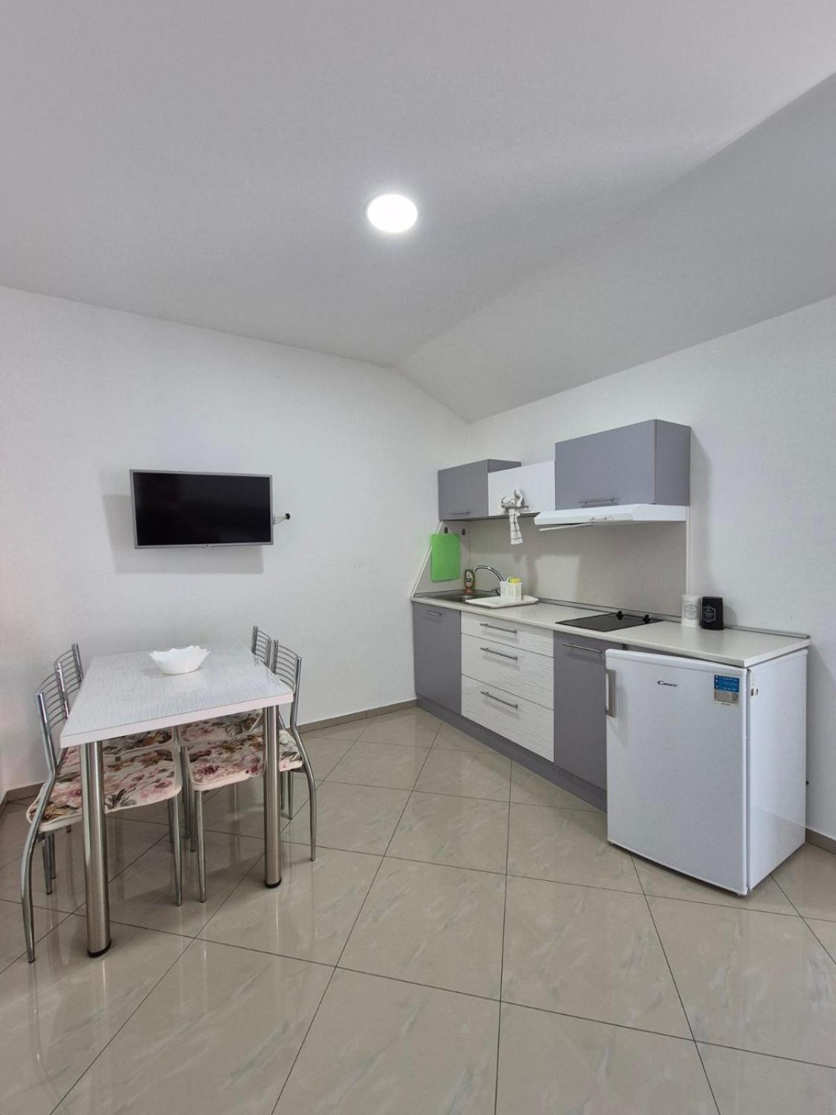 Apartmani "Roshu" Soko Banja Exterior photo
